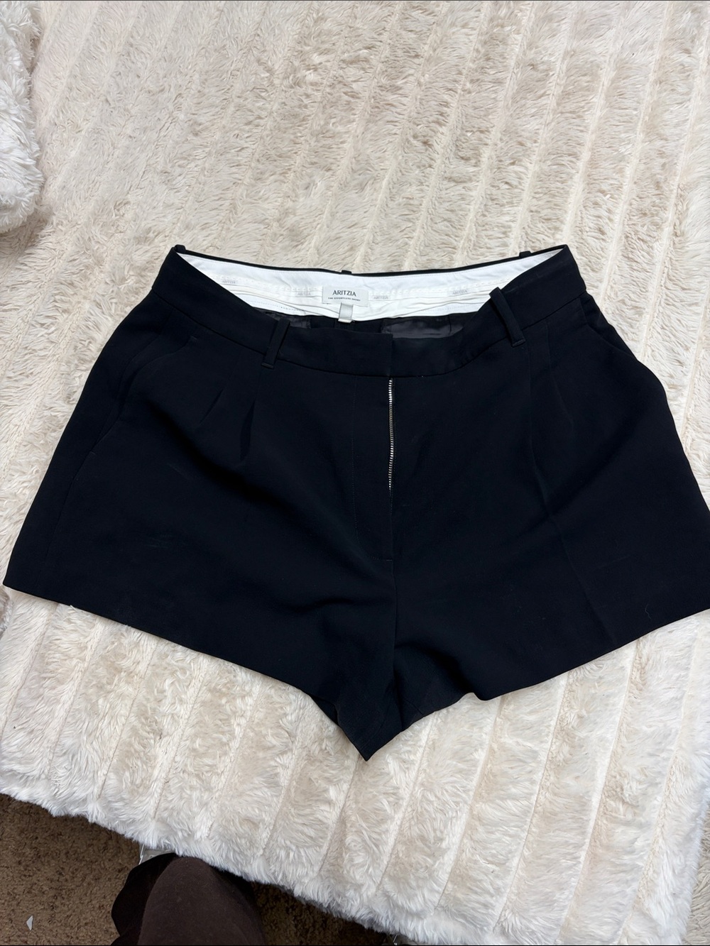 Aritzia Black High-Waist Tailored Shorts